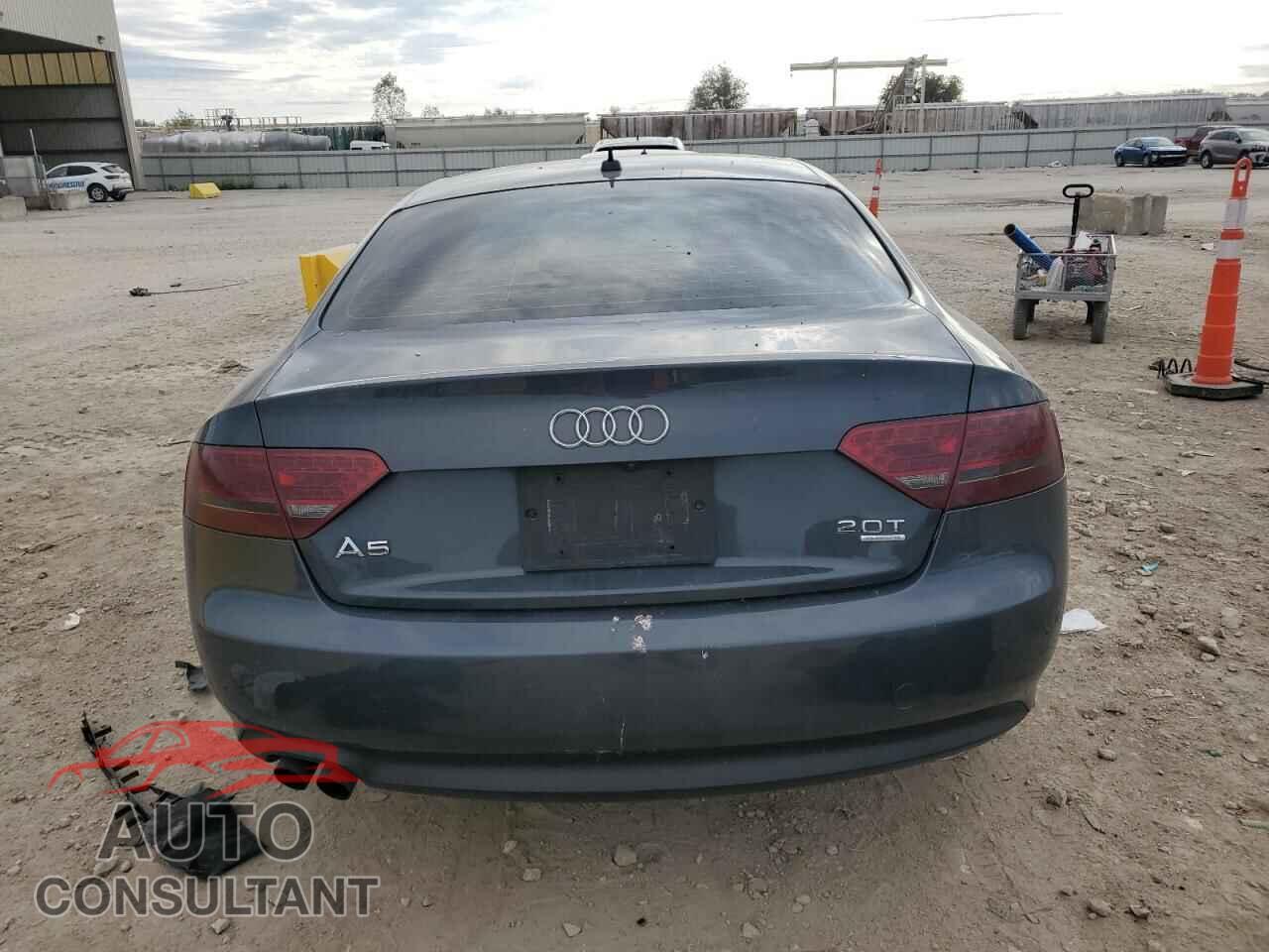 AUDI A5 2010 - WAULFAFRXAA078933