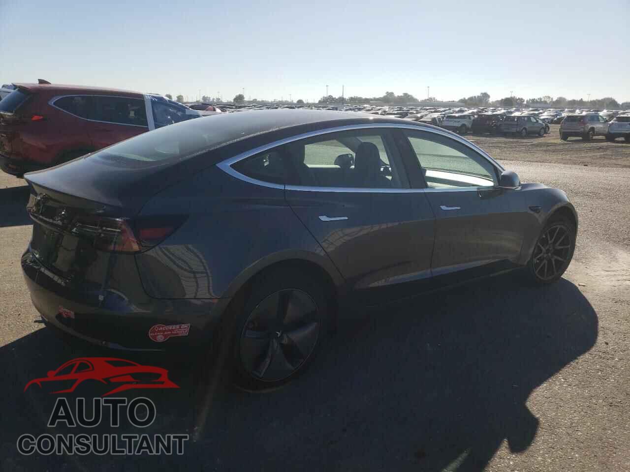 TESLA MODEL 3 2018 - 5YJ3E1EAXJF102110