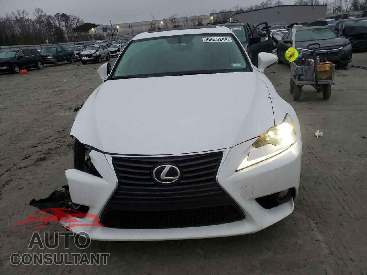 LEXUS IS 2014 - JTHBF1D23E5021362