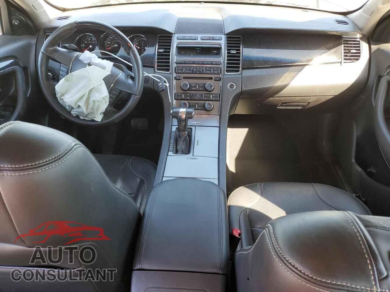 FORD TAURUS 2010 - 1FAHP2FW8AG140771