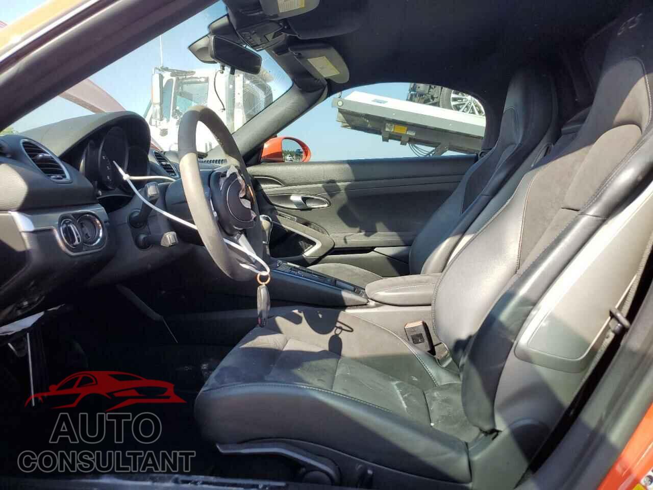 PORSCHE BOXSTER 2018 - WP0CB2A86JS229327