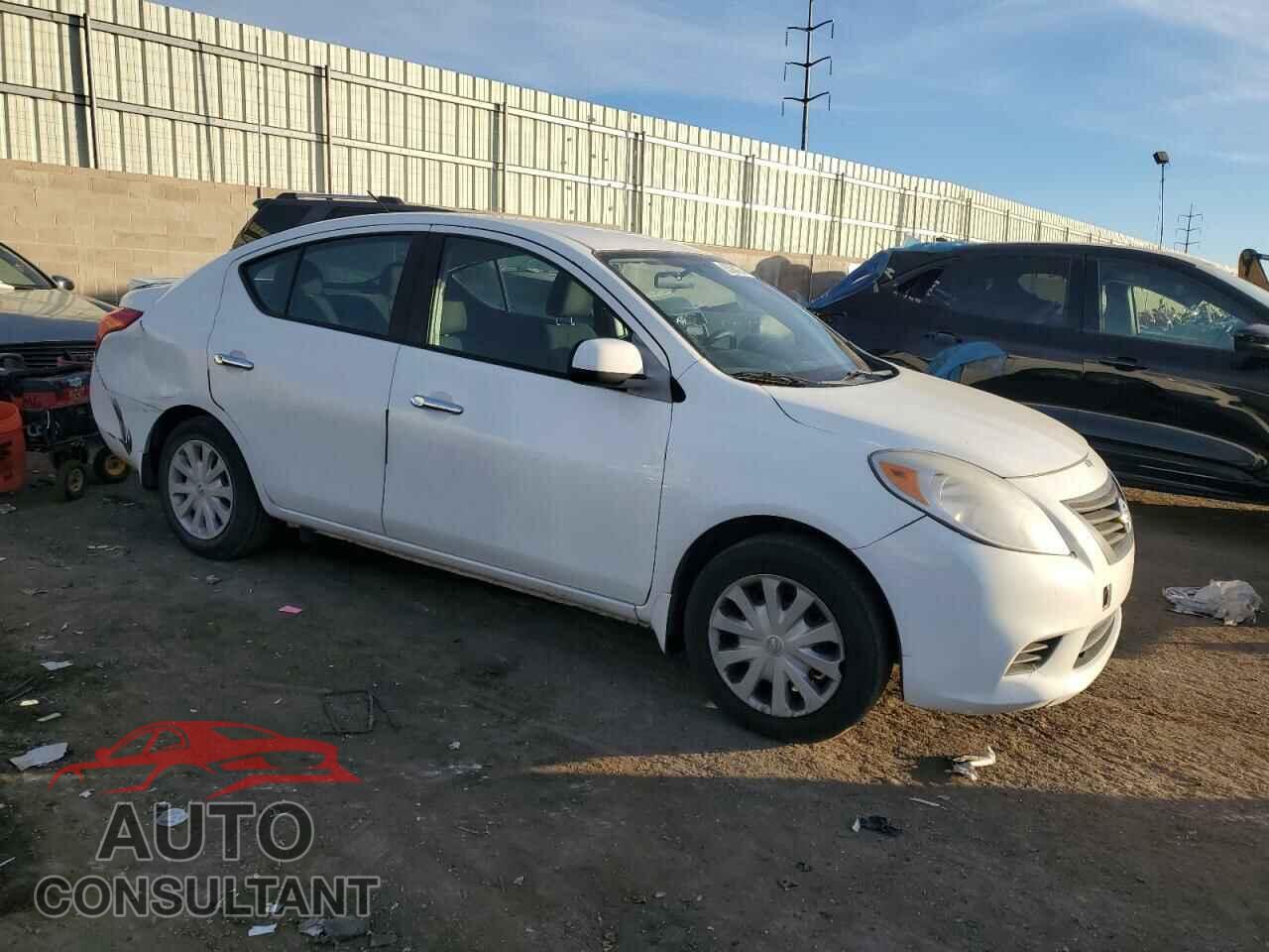 NISSAN VERSA 2013 - 3N1CN7AP1DL819436
