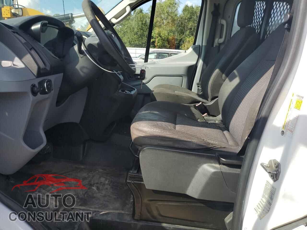 FORD TRANSIT 2019 - 1FTYR1ZMXKKB36647