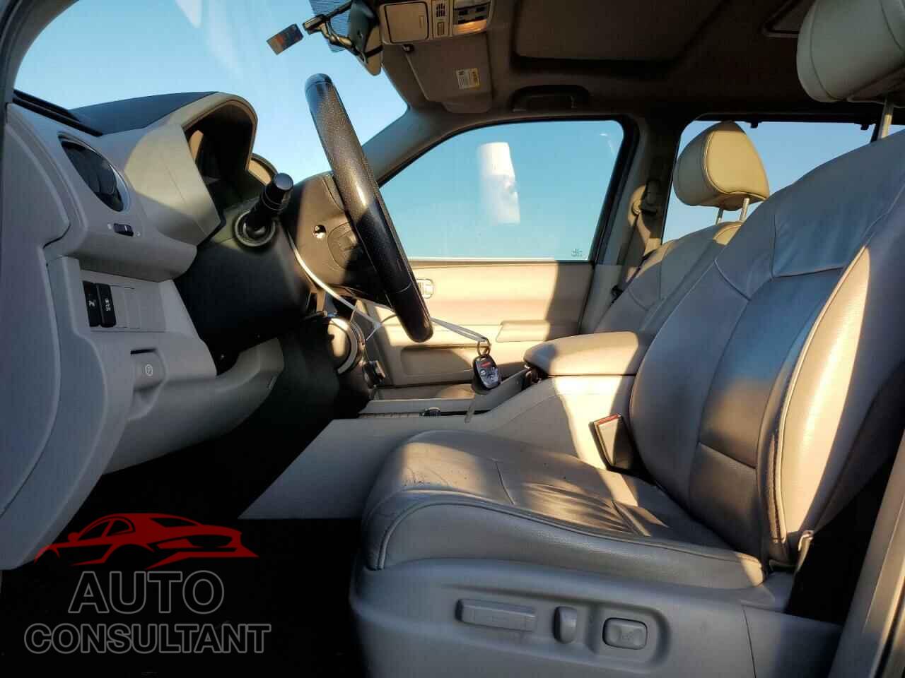 HONDA PILOT 2014 - 5FNYF3H9XEB008475