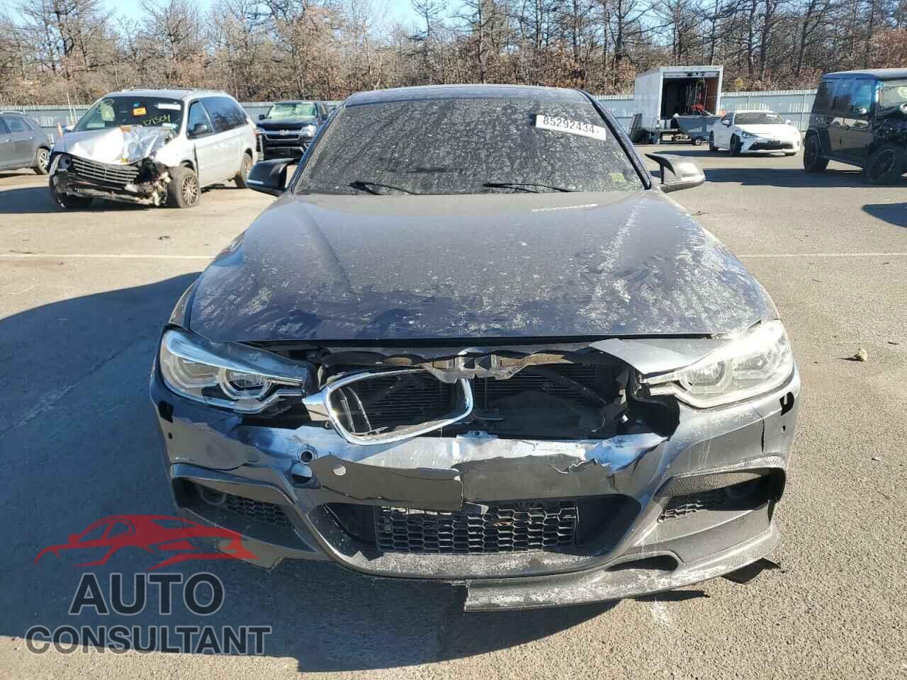 BMW 3 SERIES 2016 - WBA8E3G5XGNU05381
