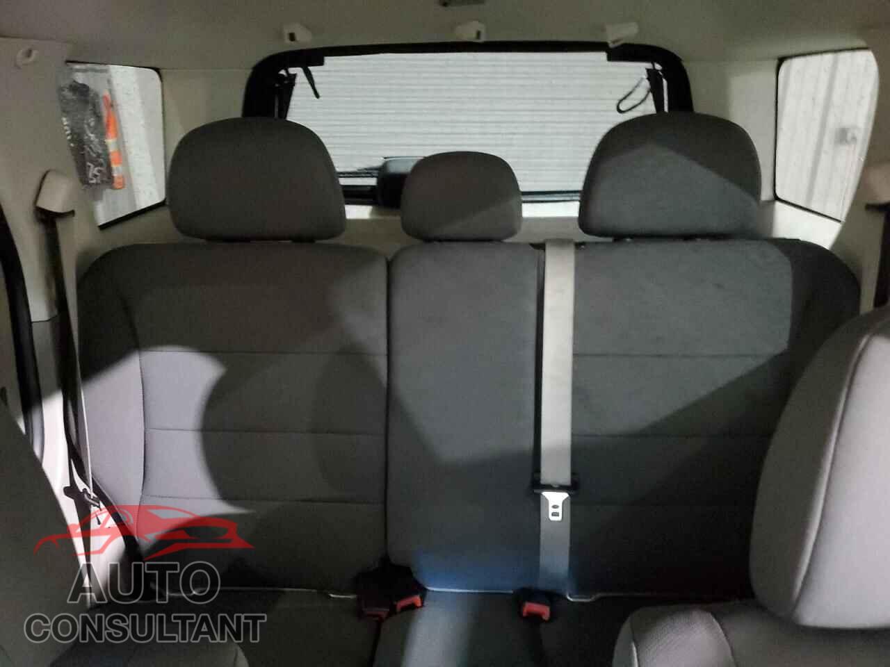 FORD ESCAPE 2010 - 1FMCU0D77AKB28097