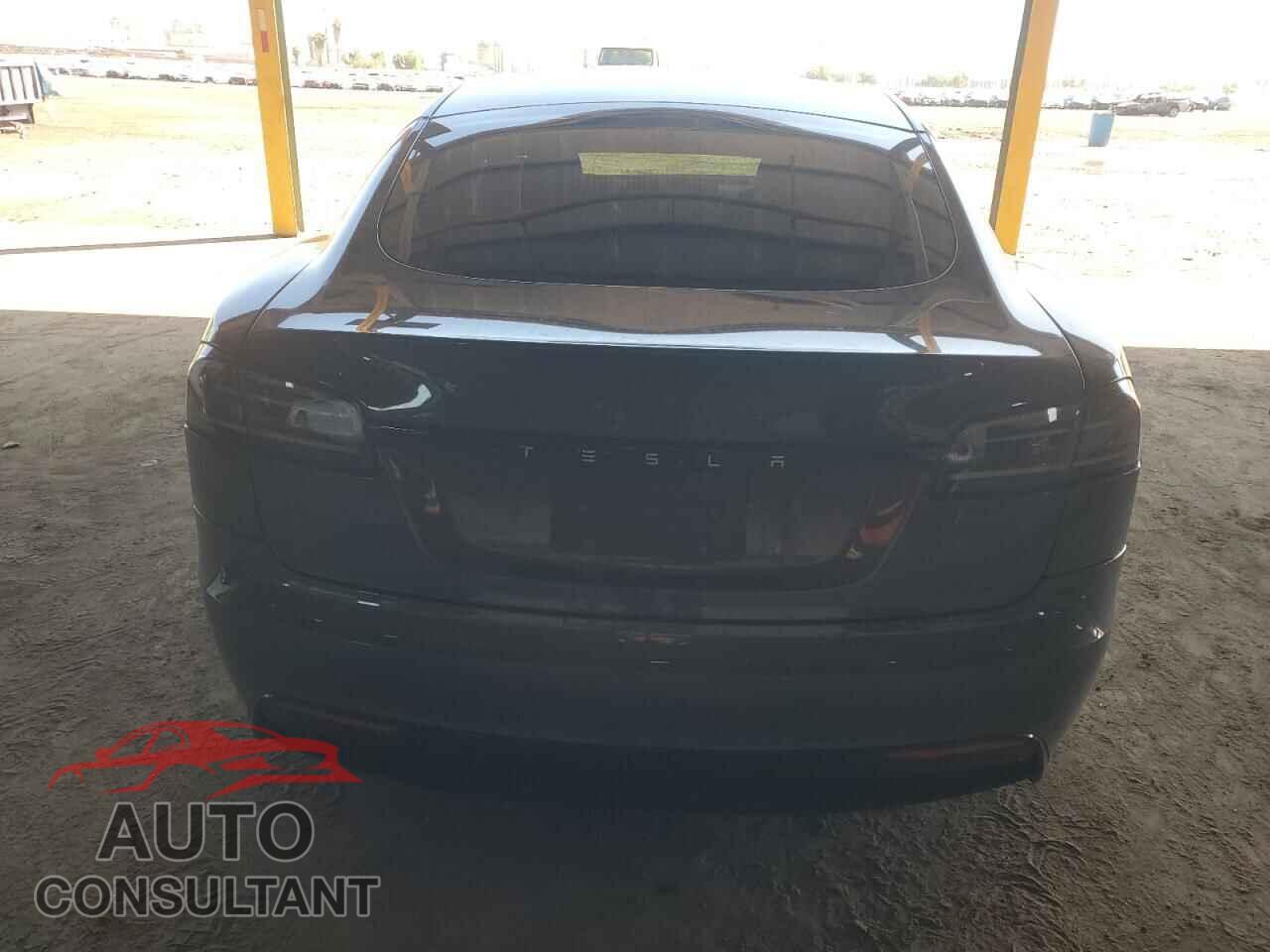 TESLA MODEL S 2023 - 5YJSA1E5XPF521321