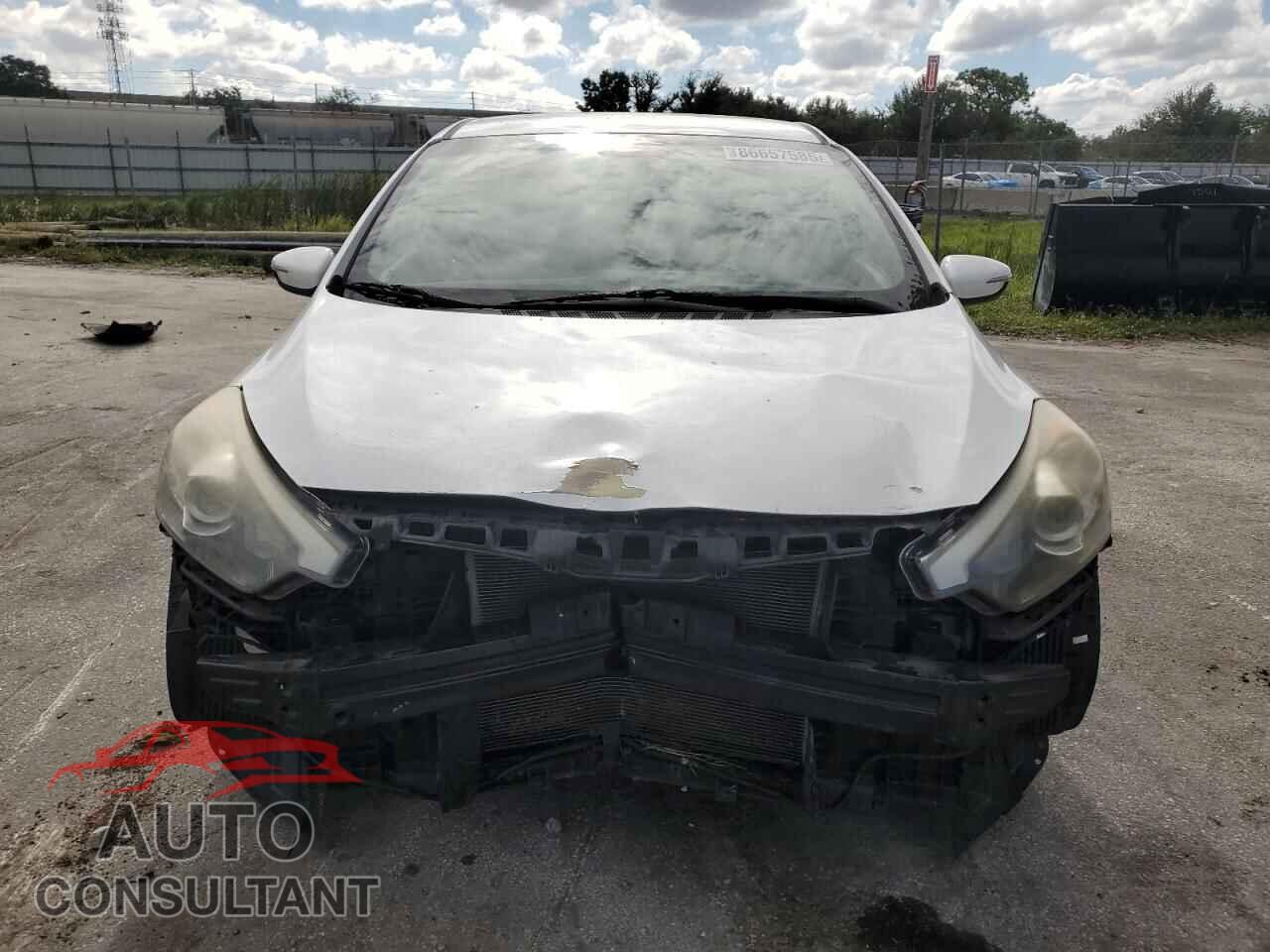 KIA FORTE 2015 - KNAFX4A63F5405018