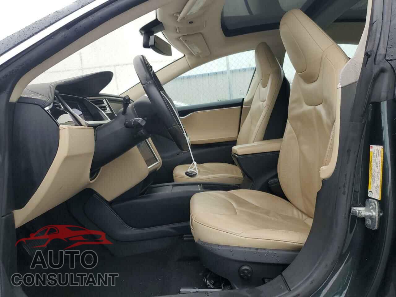 TESLA MODEL S 2013 - 5YJSA1DN6DFP21044