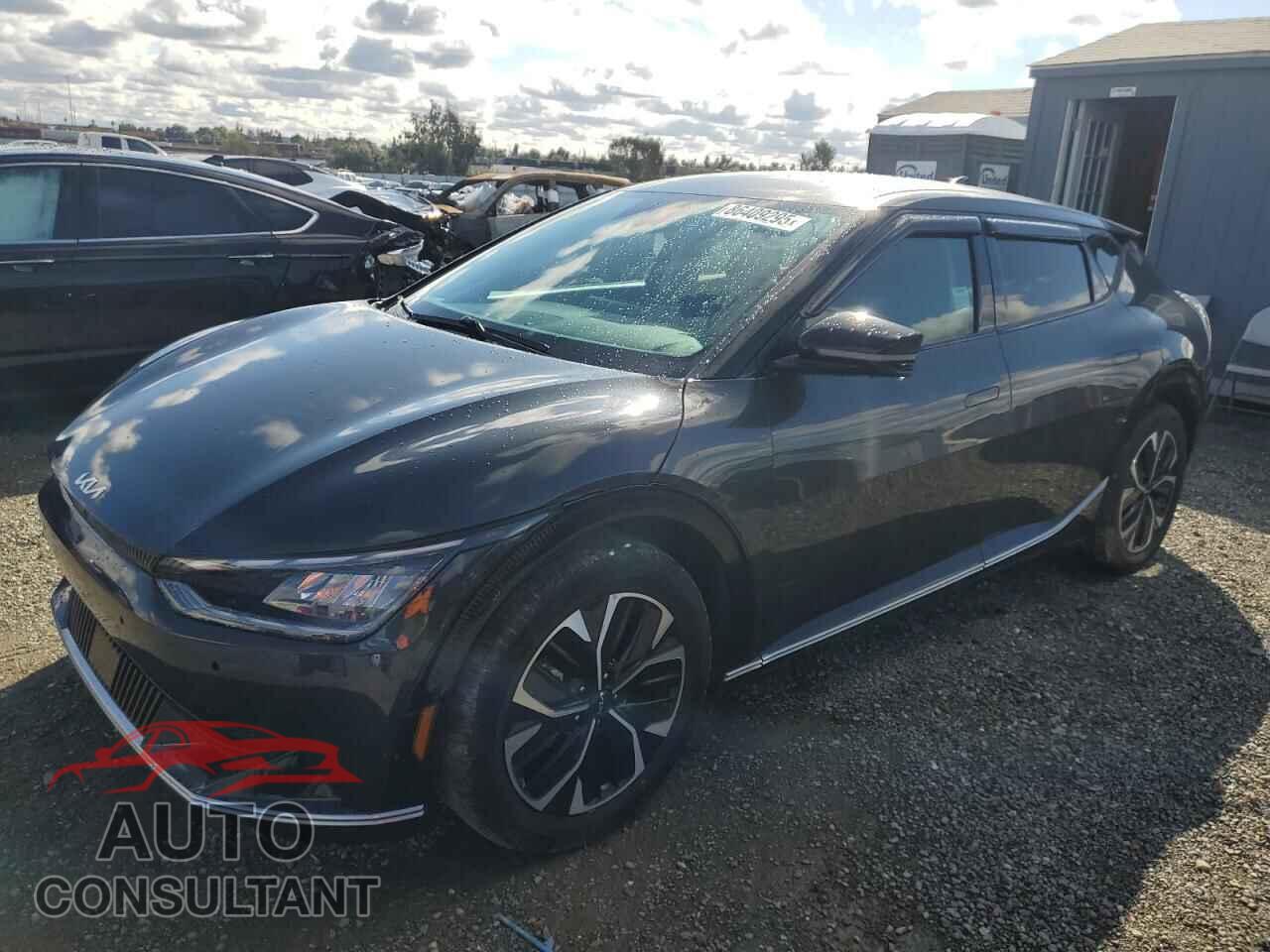 KIA EV6 LIGHT 2023 - KNDC34LA6P5609882