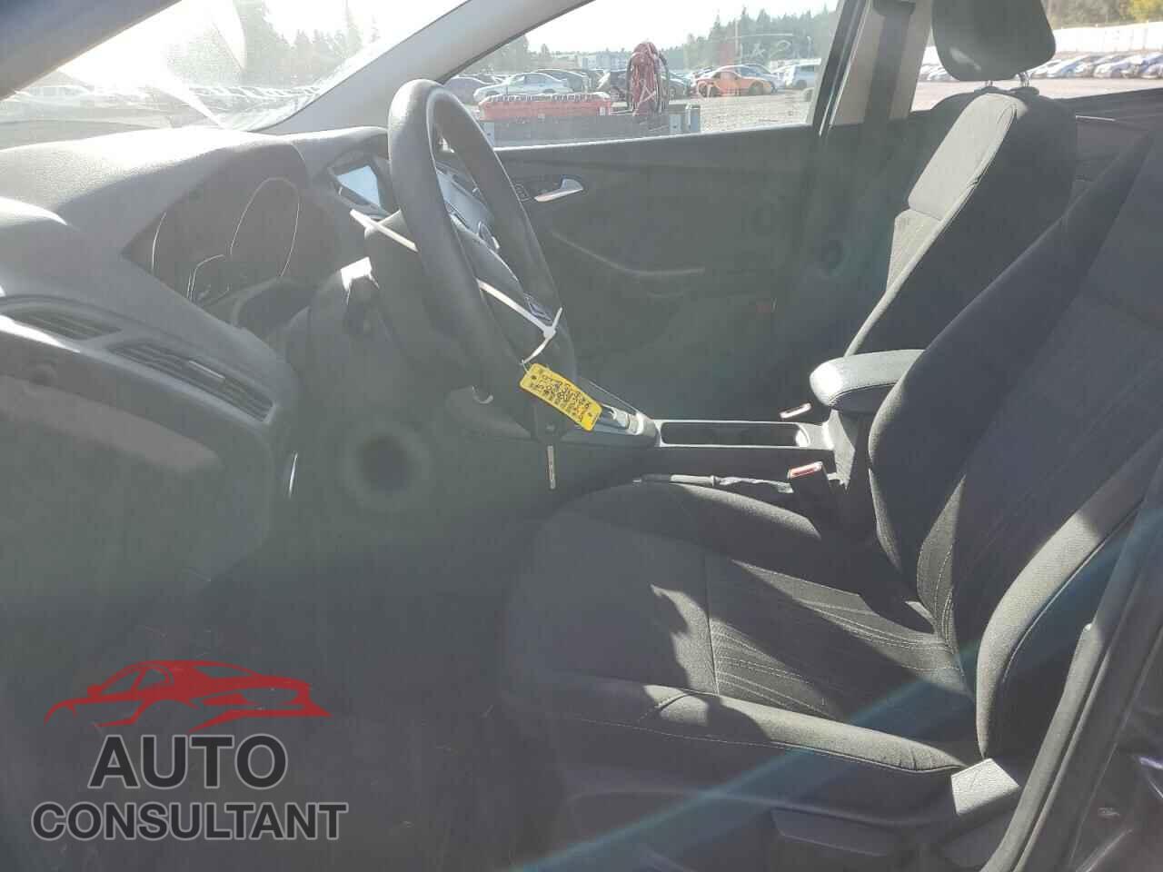 FORD FOCUS 2017 - 1FADP3M21HL344561