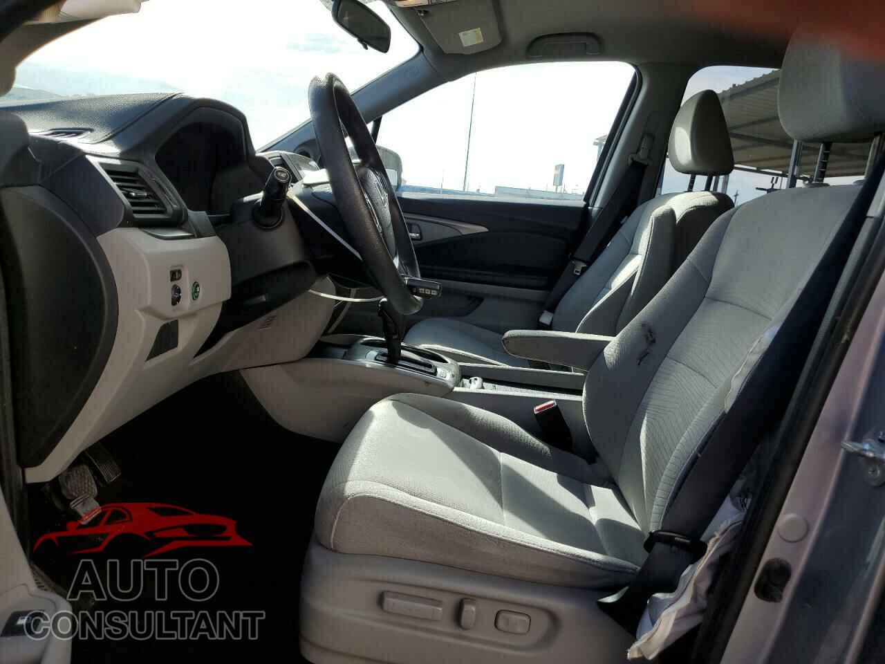 HONDA PILOT 2017 - 5FNYF6H31HB079355