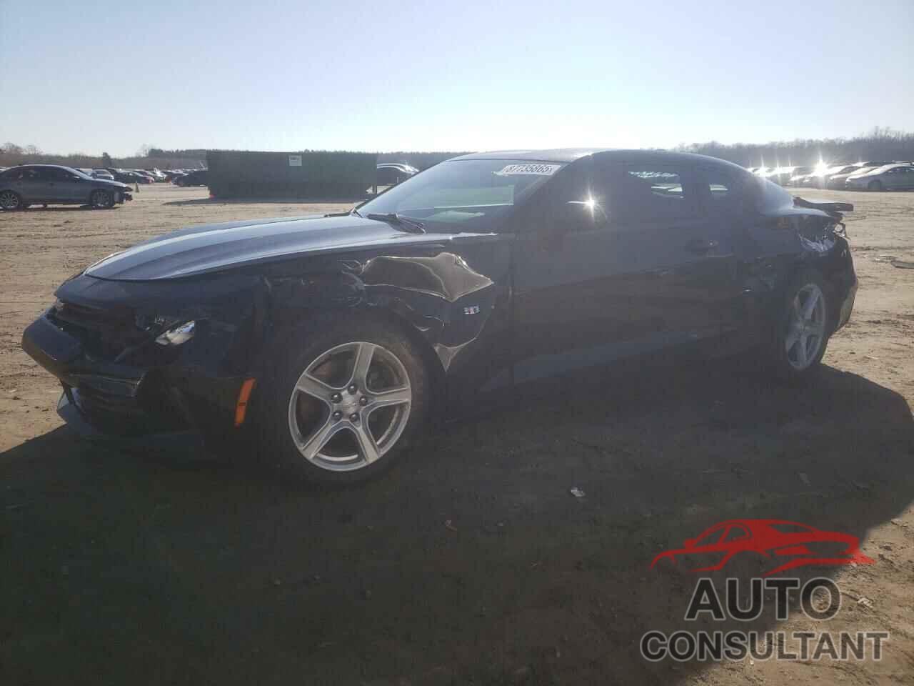 CHEVROLET CAMARO 2018 - 1G1FB1RX4J0155039