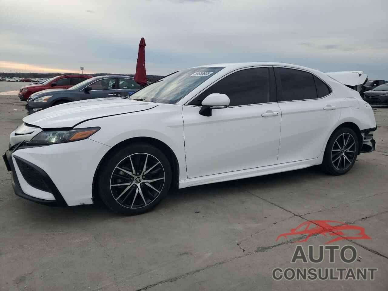 TOYOTA CAMRY 2023 - 4T1G11AK8PU770124