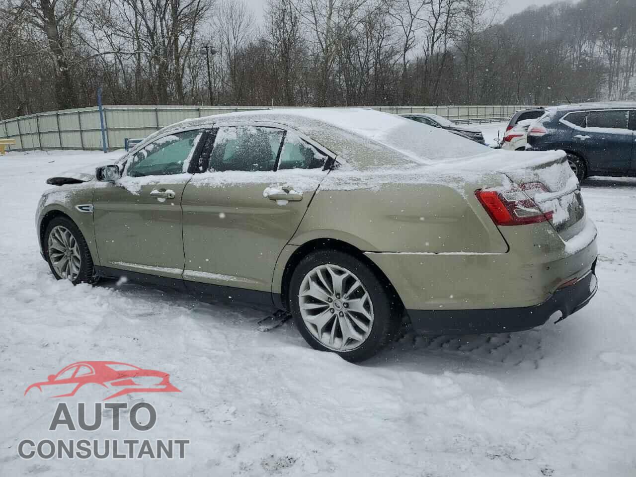 FORD TAURUS 2013 - 1FAHP2F82DG232772