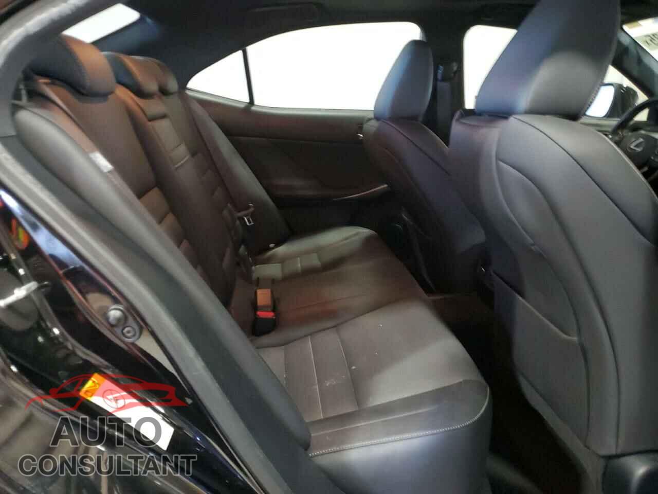 LEXUS IS 2015 - JTHCE1D24F5008970