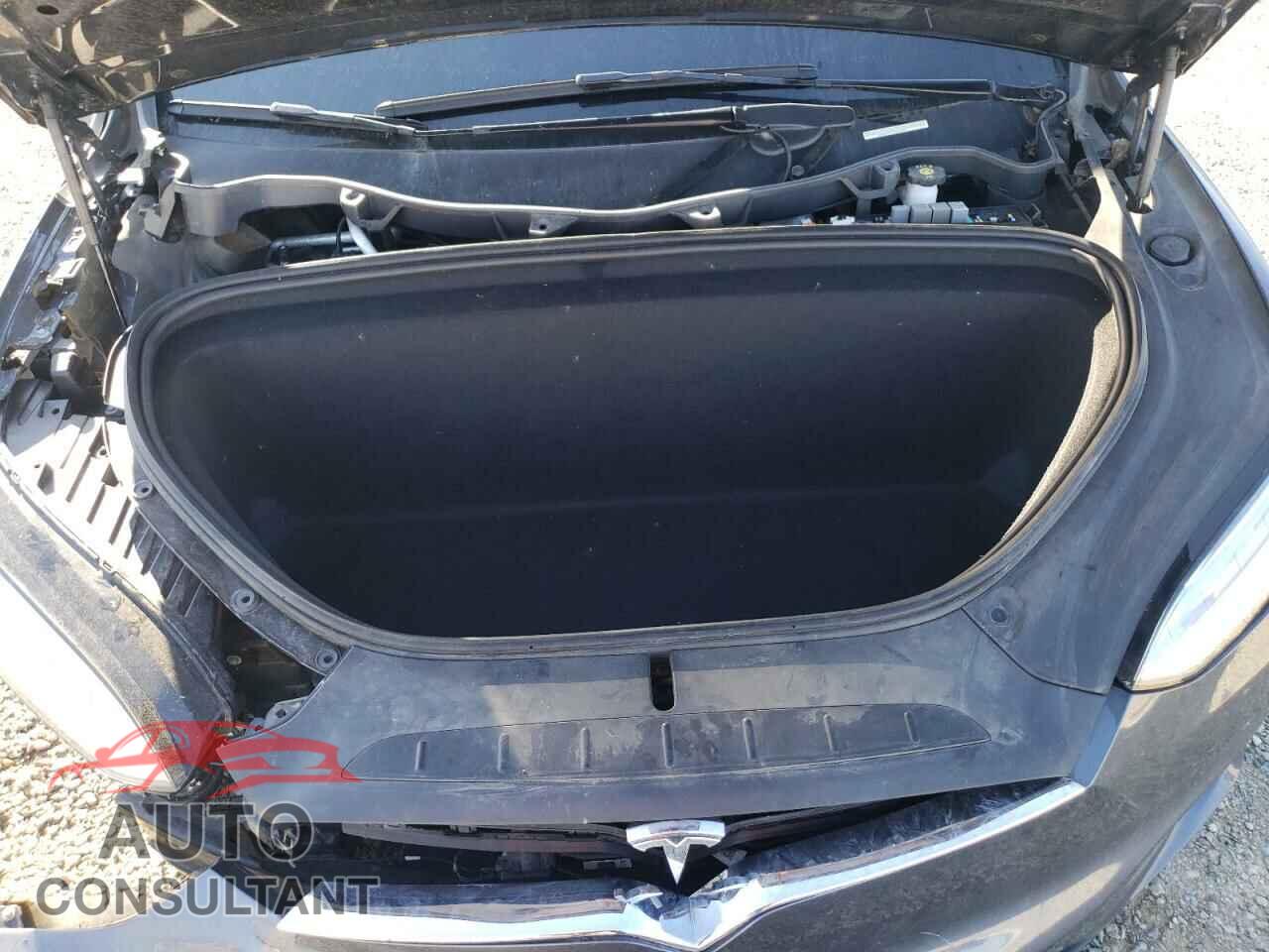 TESLA MODEL X 2020 - 5YJXCDE22LF250062