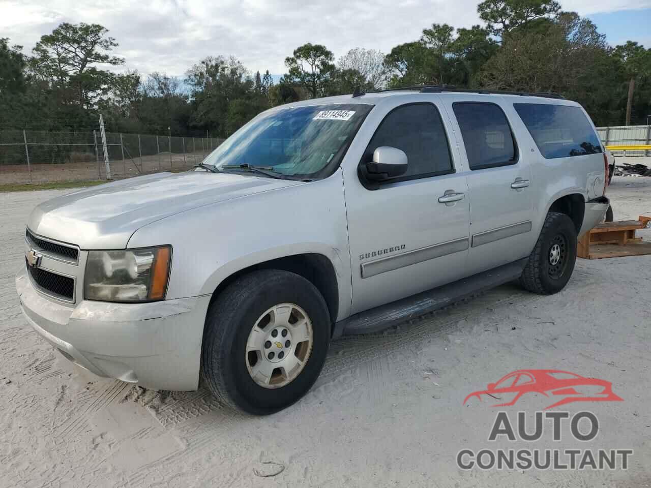 CHEVROLET SUBURBAN 2011 - 1GNSCJE08BR344406