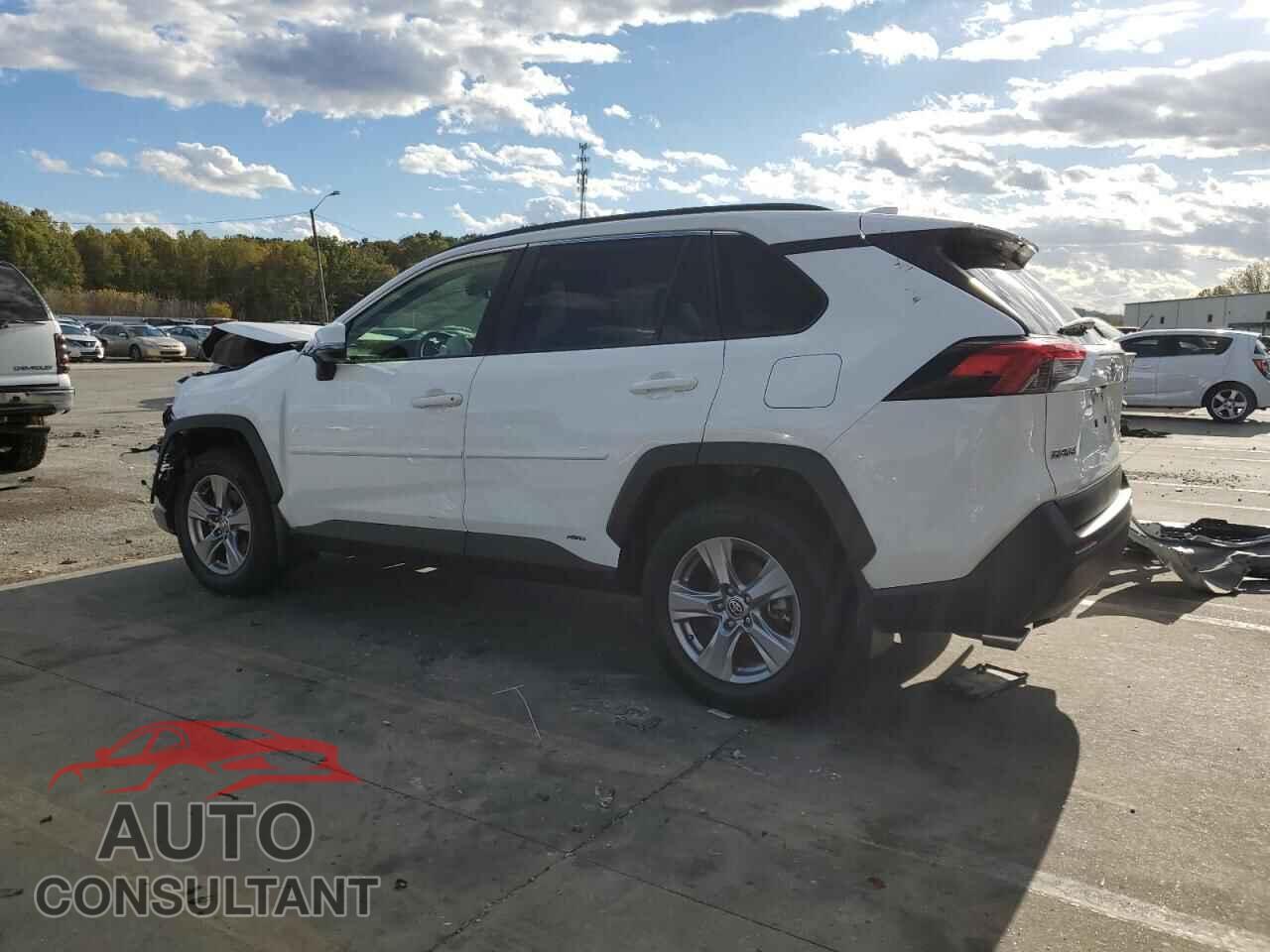 TOYOTA RAV4 2023 - JTMP1RFV5PD093586