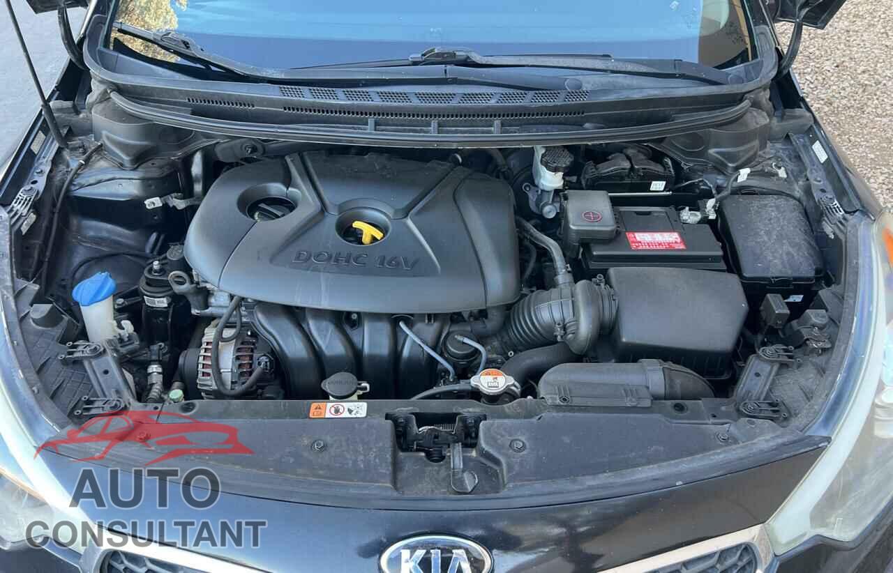 KIA FORTE 2016 - KNAFK4A64G5555297