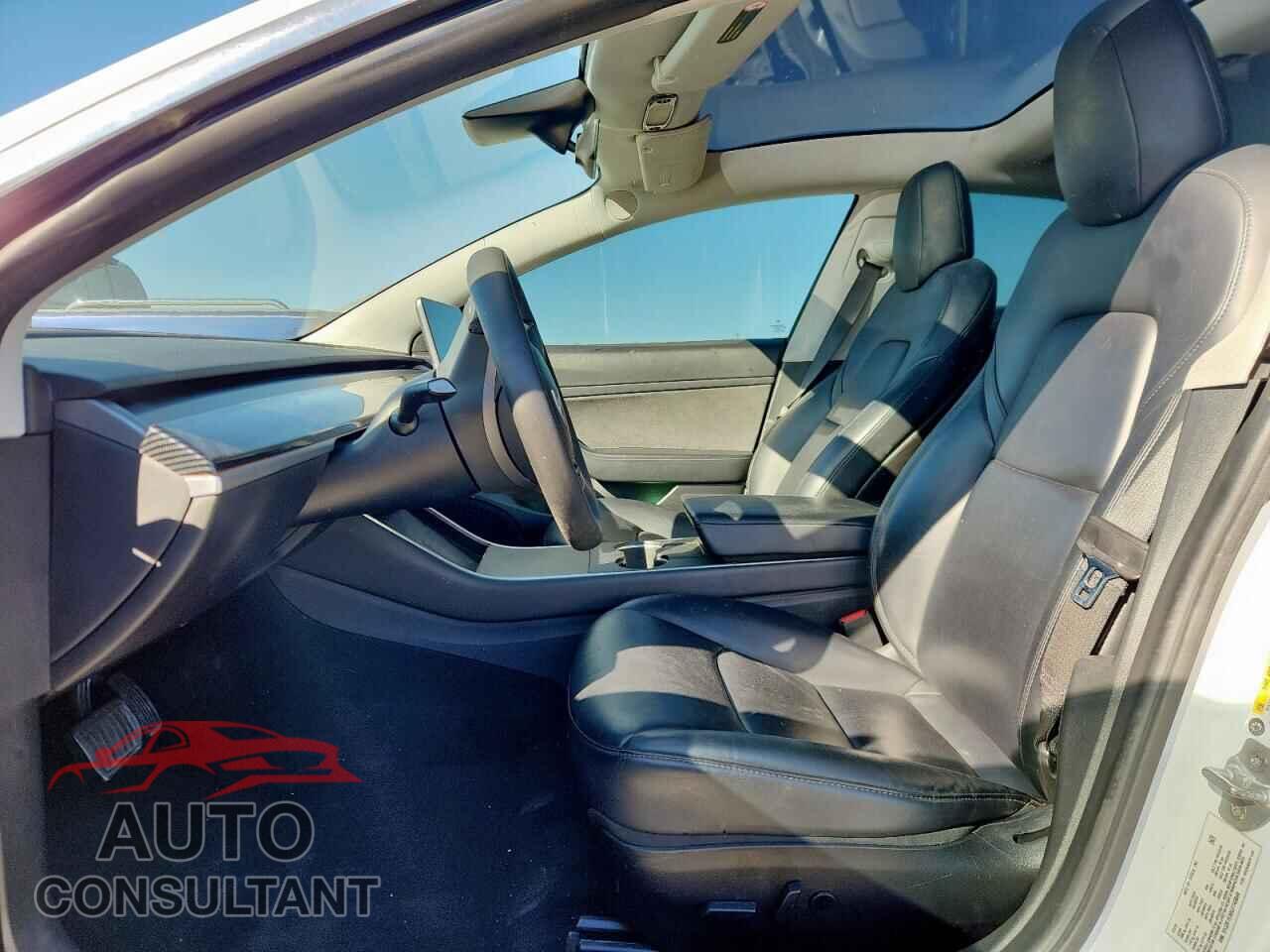 TESLA MODEL 3 2020 - 5YJ3E1EA5LF743846