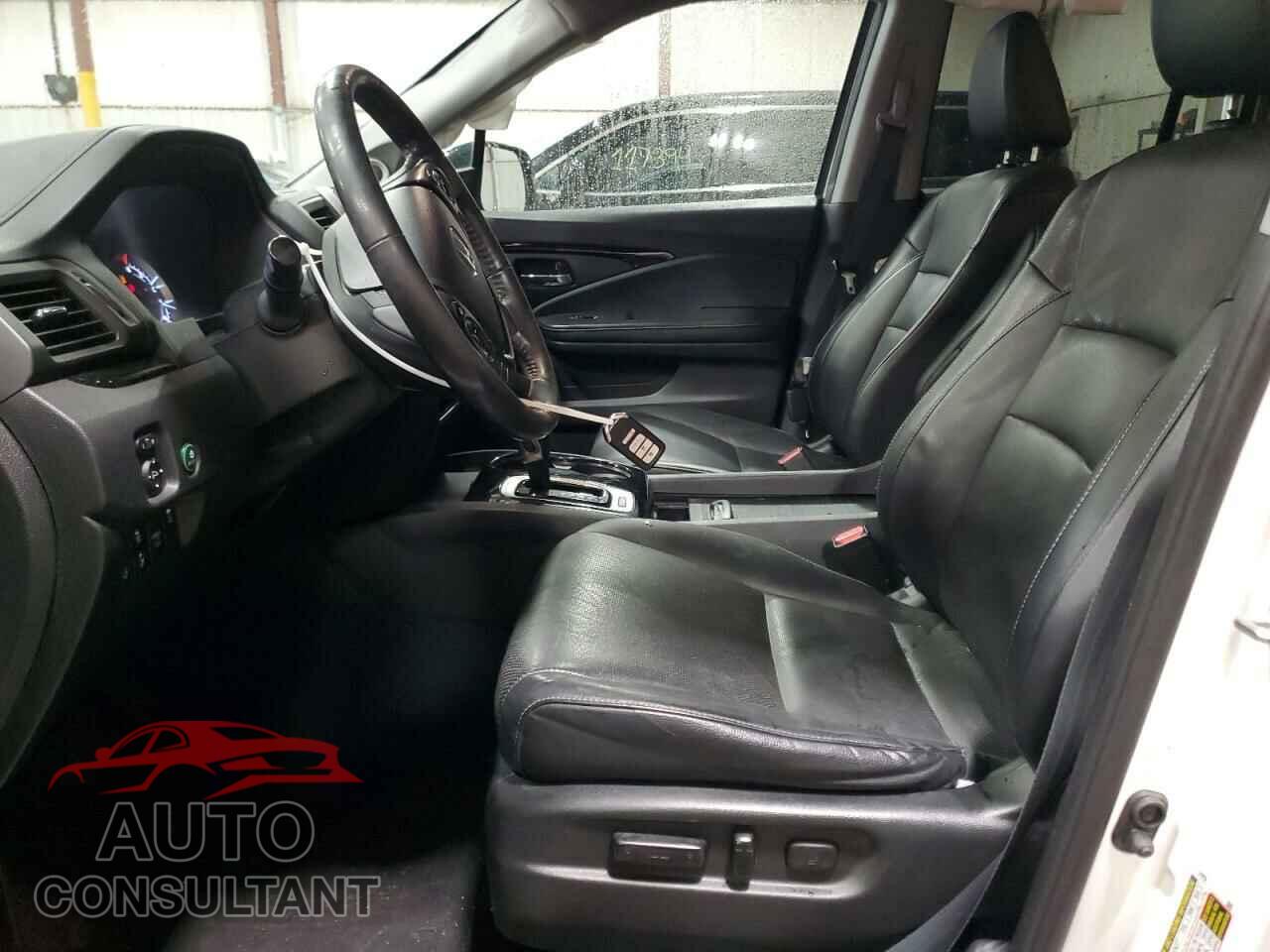 HONDA RIDGELINE 2017 - 5FPYK3F72HB031824