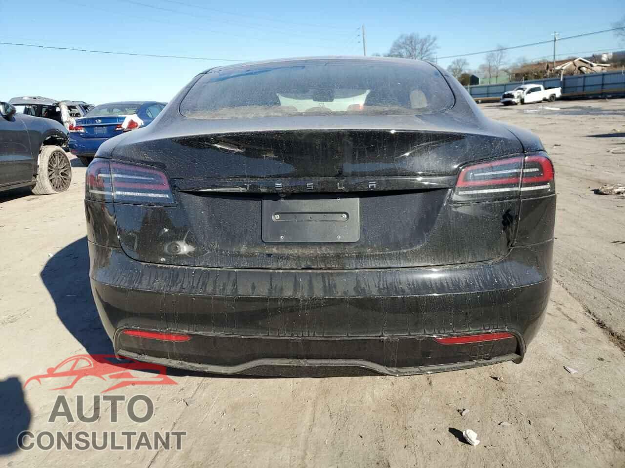 TESLA MODEL S 2023 - 5YJSA1E5XPF519570