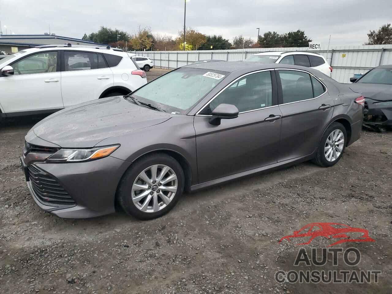 TOYOTA CAMRY 2018 - 4T1B11HKXJU117236