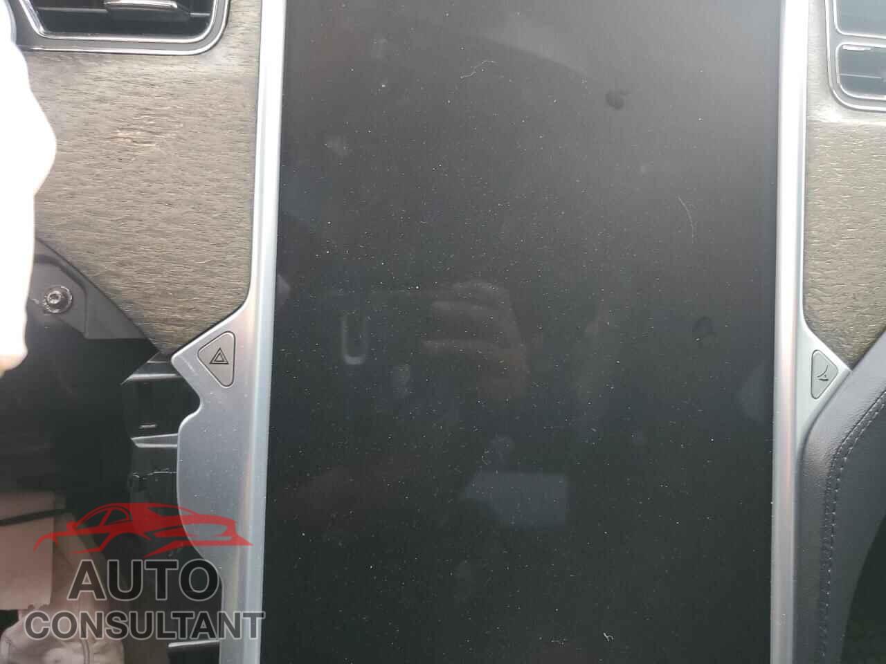 TESLA MODEL S 2013 - 5YJSA1DN0DFP04207