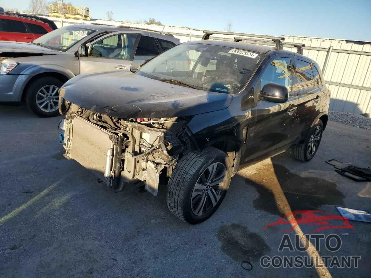 MITSUBISHI OUTLANDER 2022 - JA4APUAU6NU015055
