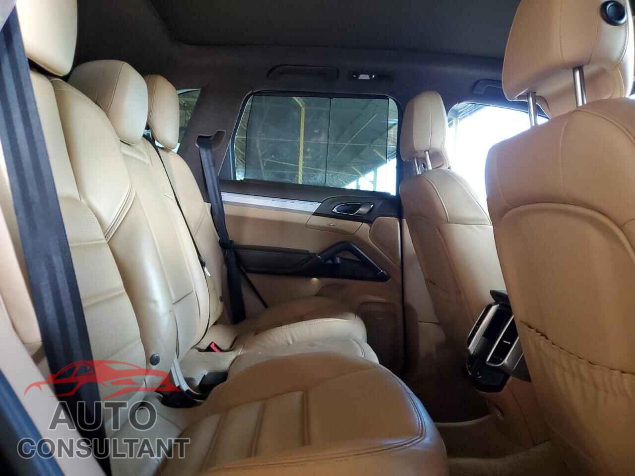 PORSCHE CAYENNE 2016 - WP1AD2A21GLA73437