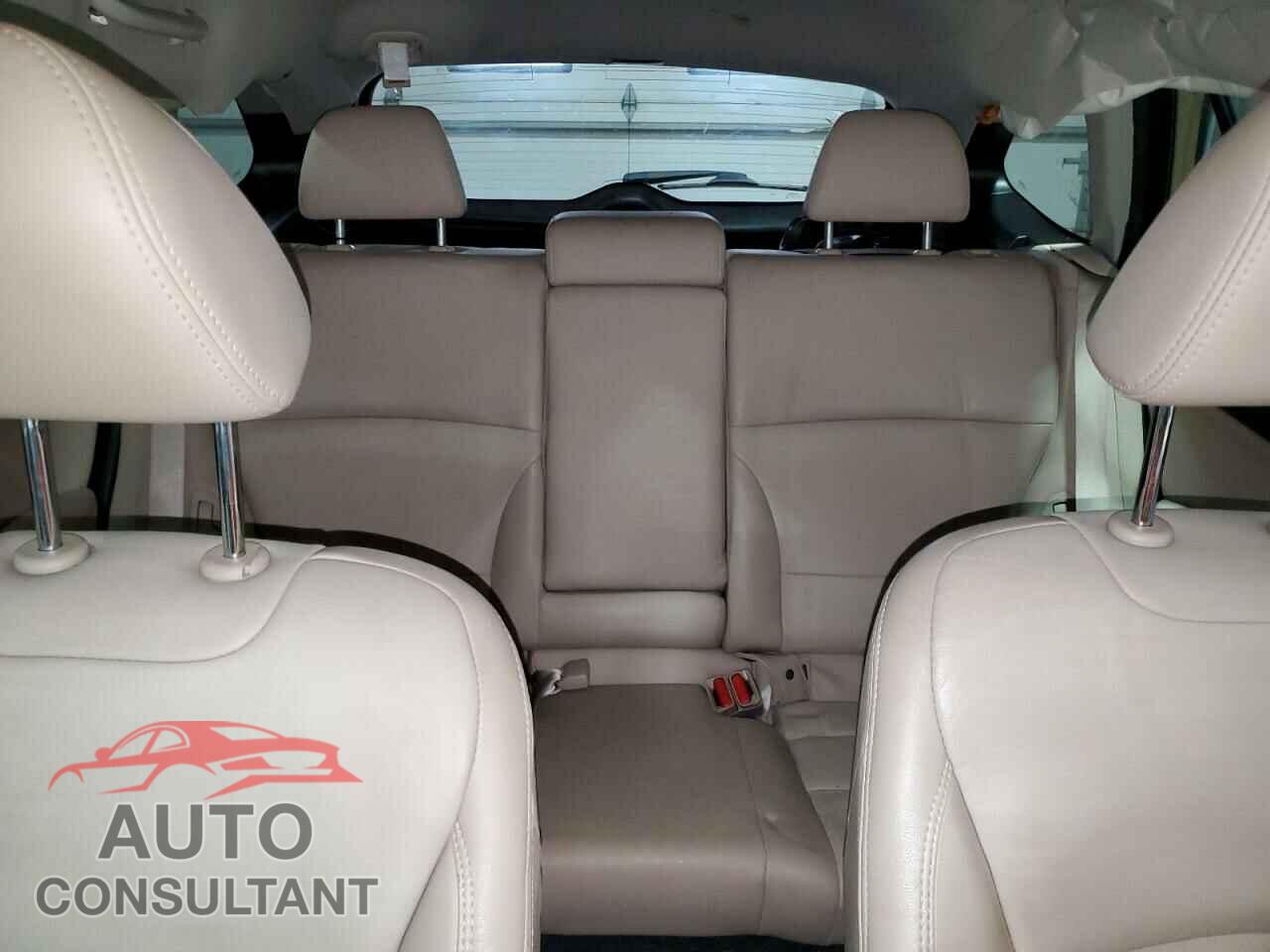 SUBARU OUTBACK 2018 - 4S4BSANC8J3203192