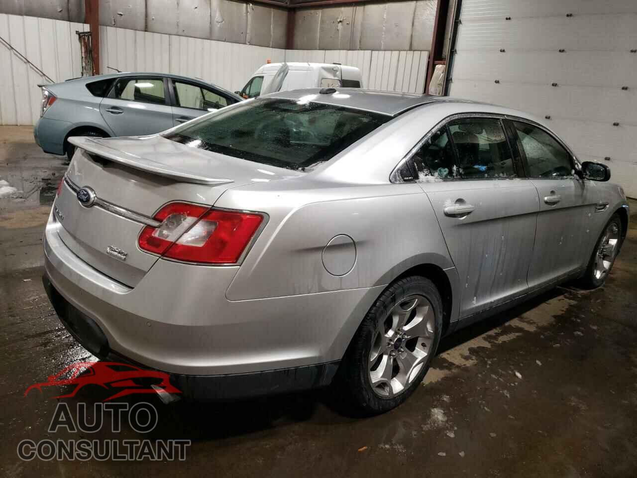 FORD TAURUS 2011 - 1FAHP2KT2BG123946