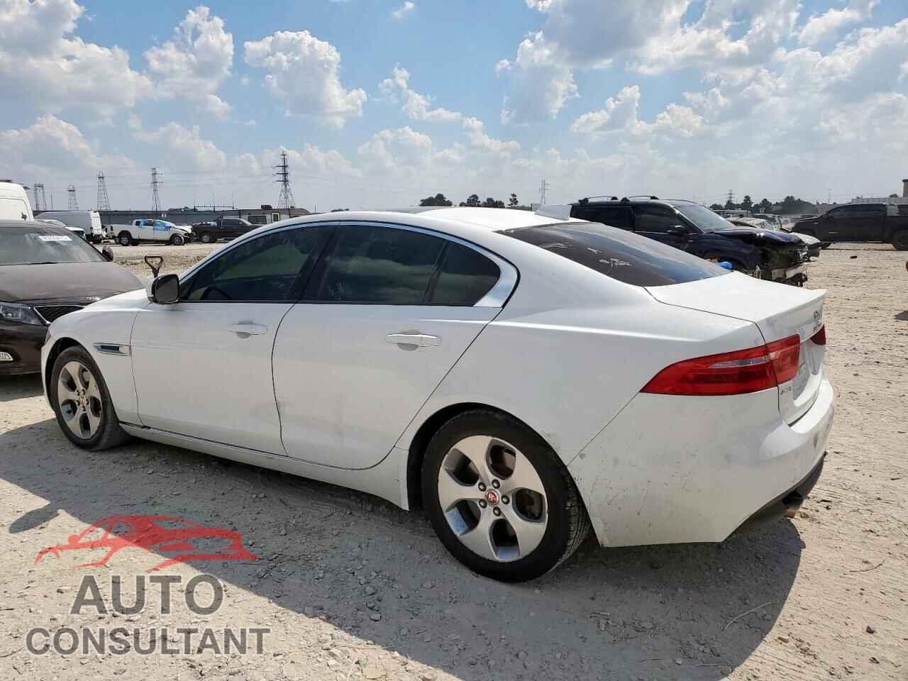 JAGUAR XE 2017 - SAJAR4BG5HA973569