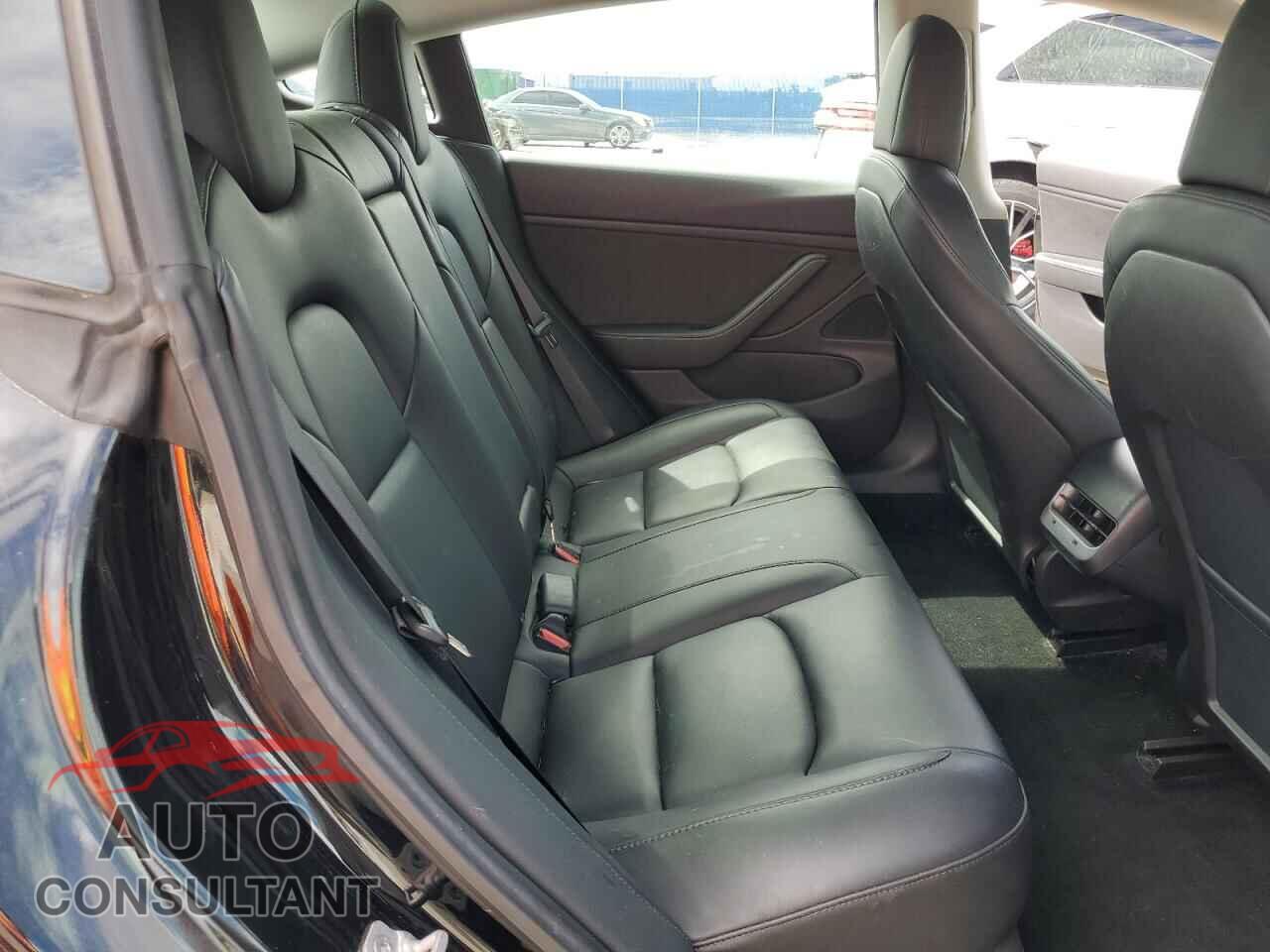 TESLA MODEL 3 2019 - 5YJ3E1EA0KF316735
