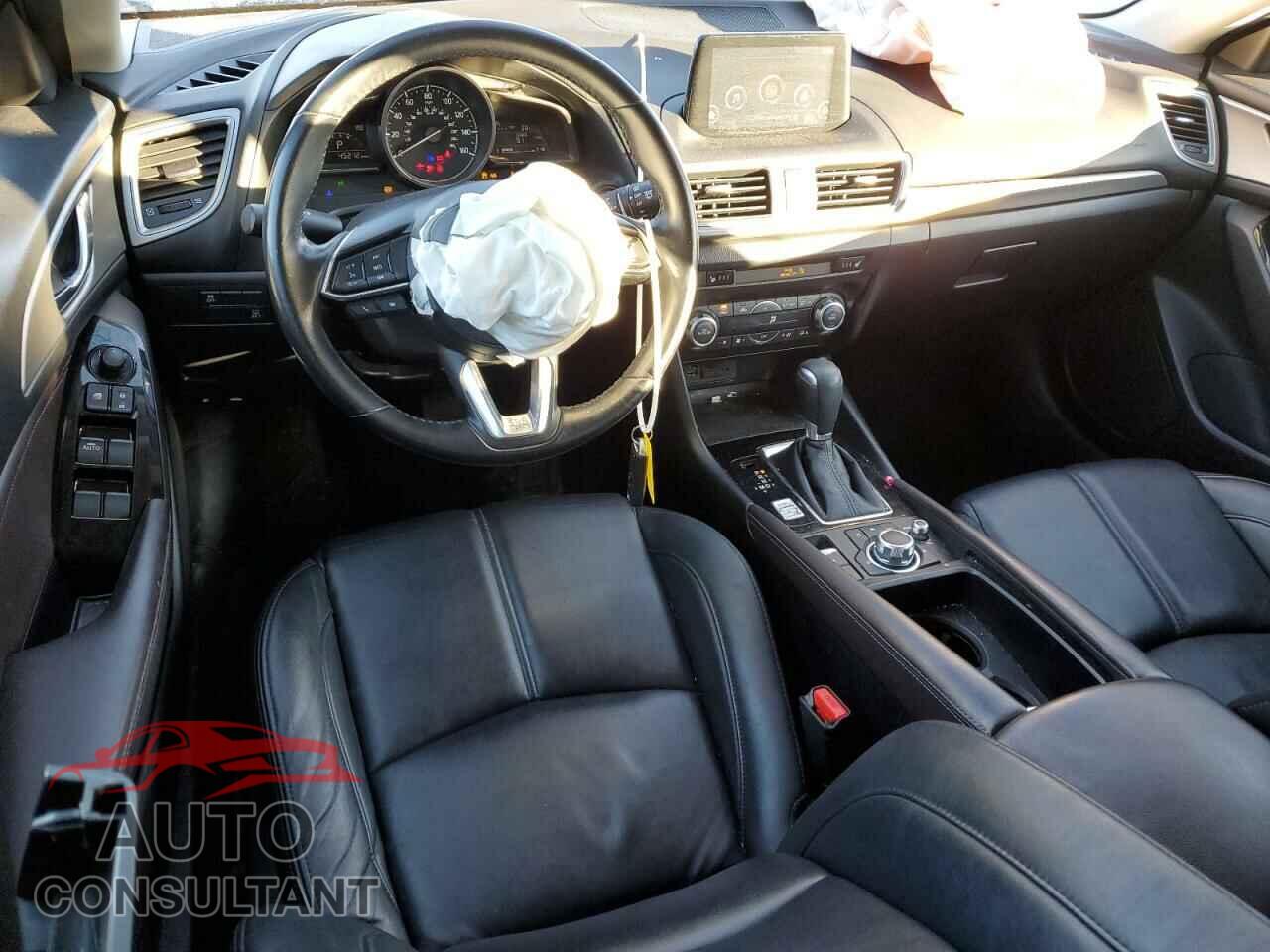 MAZDA 3 2017 - 3MZBN1L75HM156078