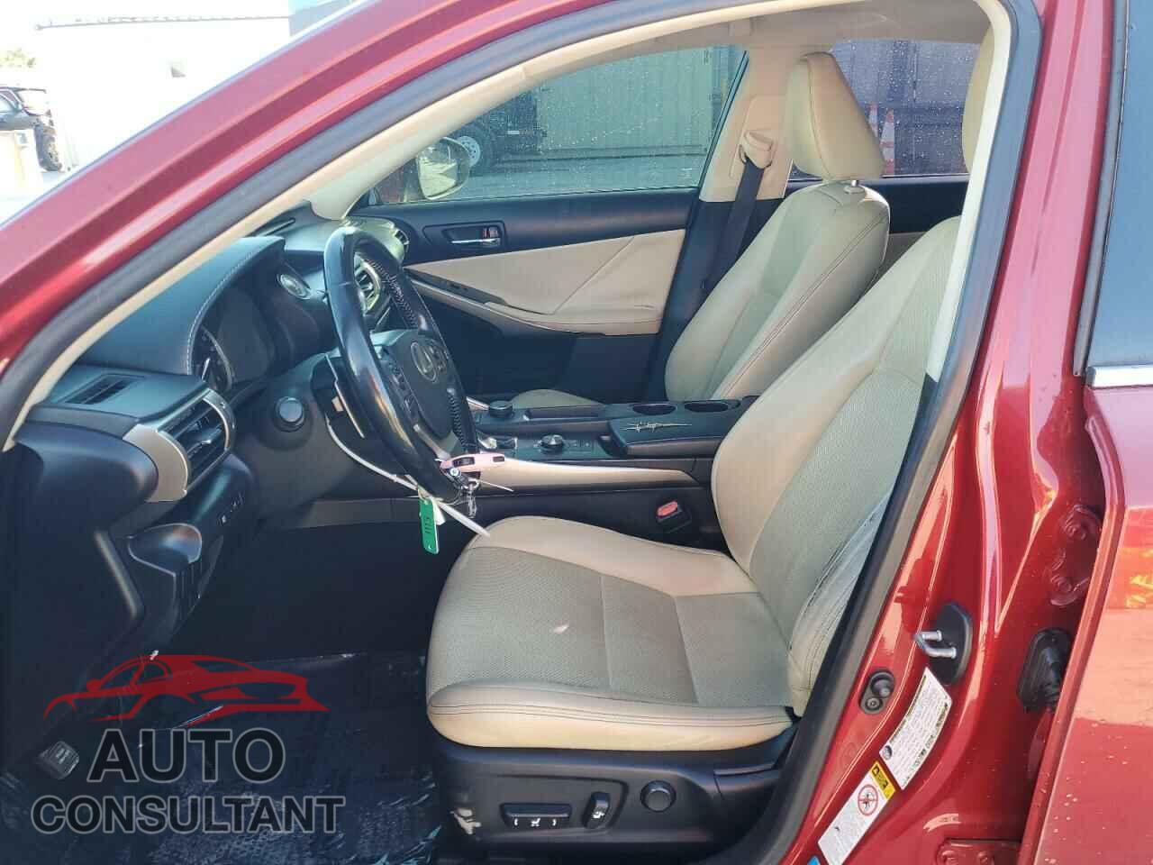 LEXUS IS 2015 - JTHBF1D25F5075554