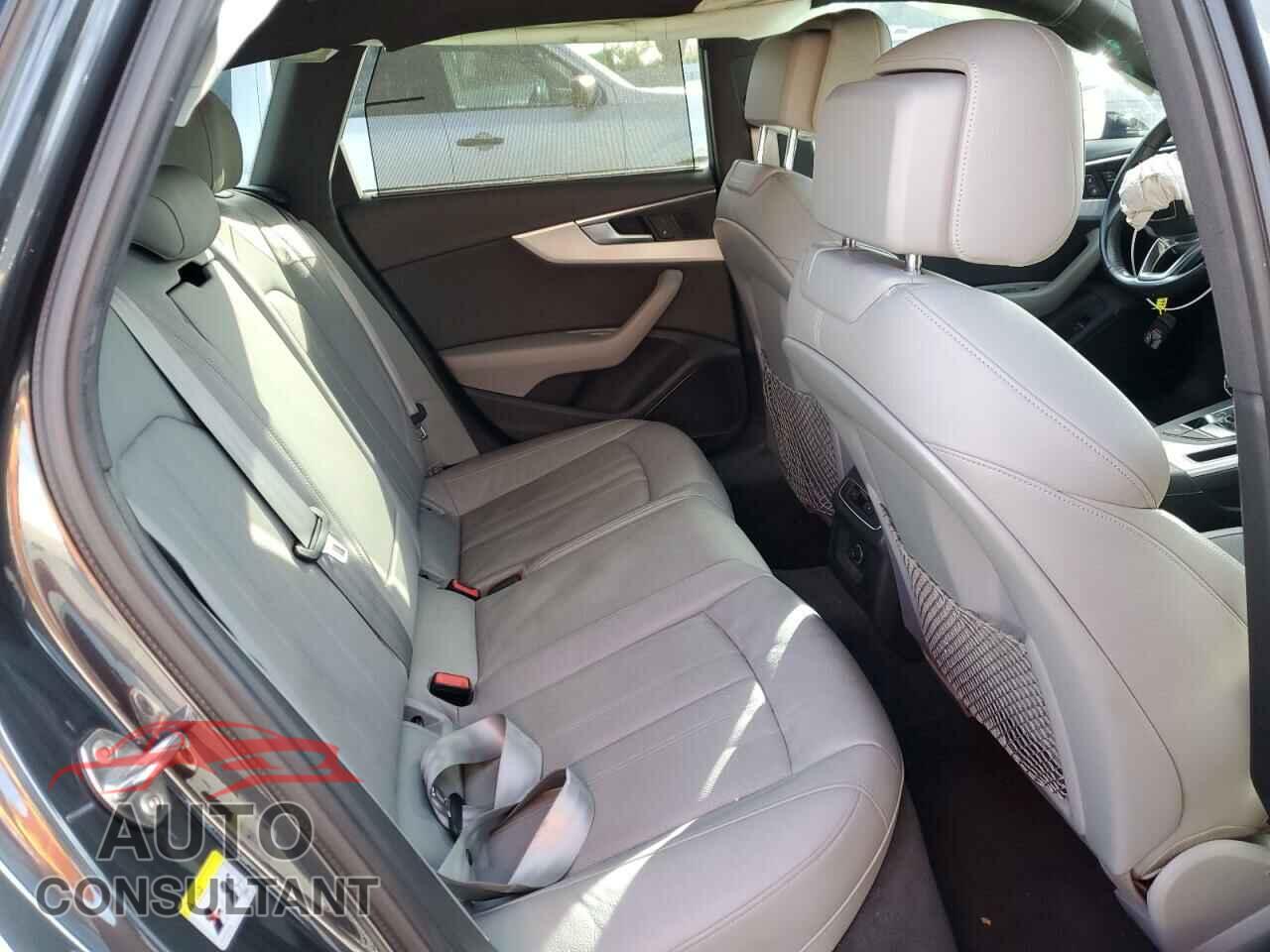 AUDI A4 2017 - WA19NAF44HA103575