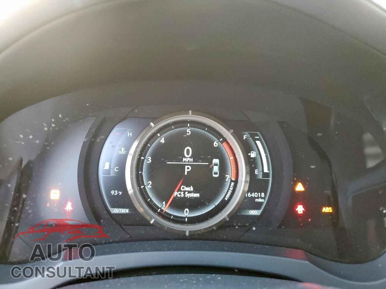 LEXUS IS 2016 - JTHBA1D27G5017297