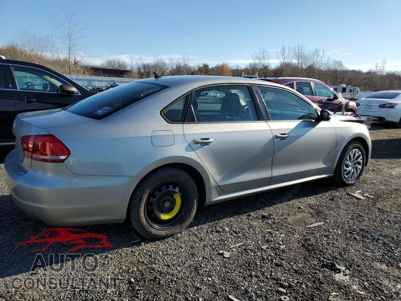 VOLKSWAGEN PASSAT 2014 - 1VWAT7A32EC061656