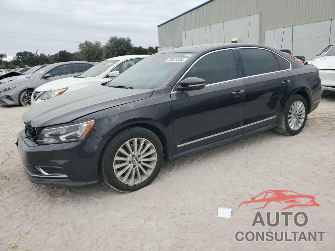VOLKSWAGEN PASSAT 2017 - 1VWBT7A33HC038914