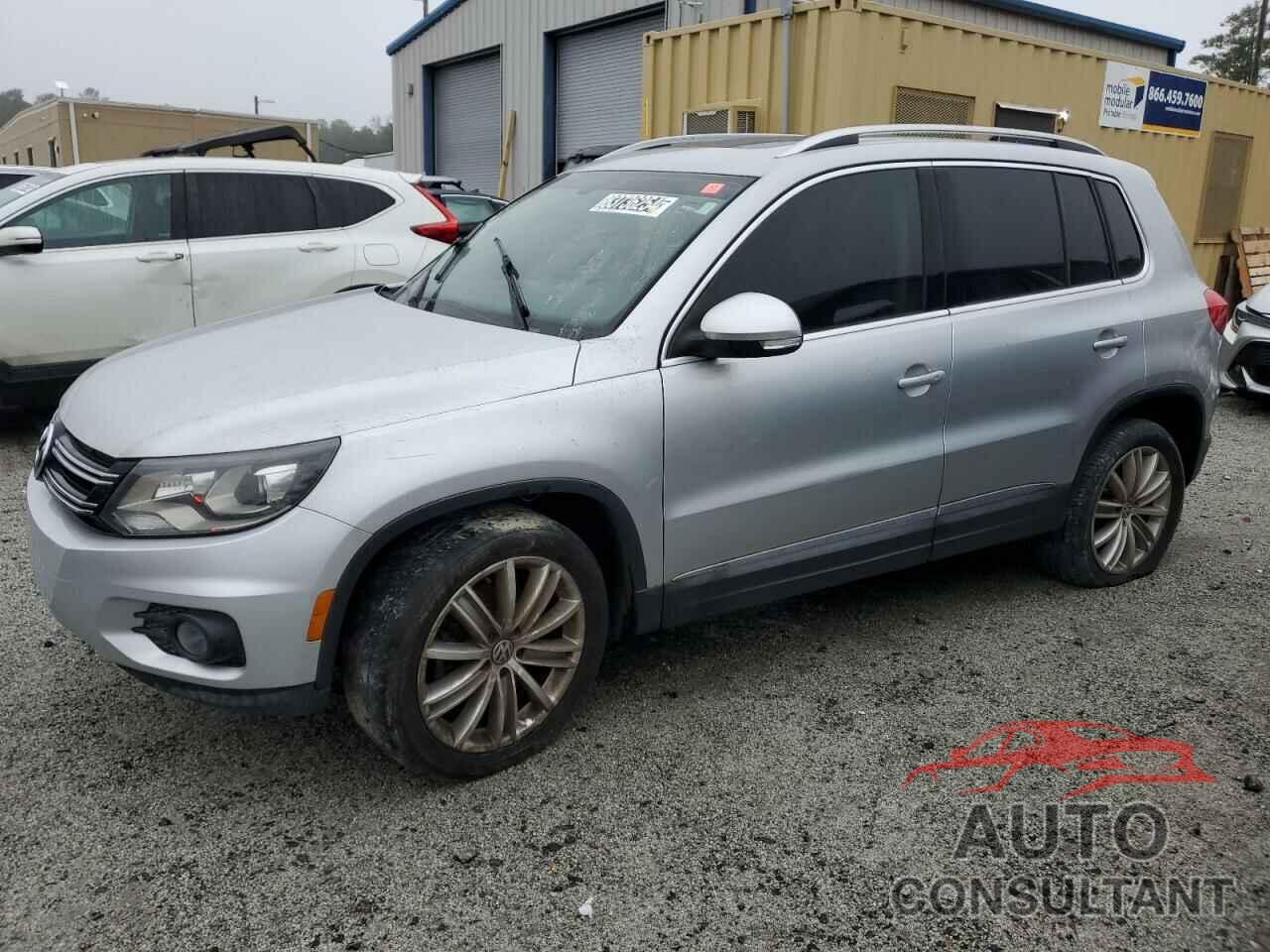 VOLKSWAGEN TIGUAN 2016 - WVGAV7AX3GW562620