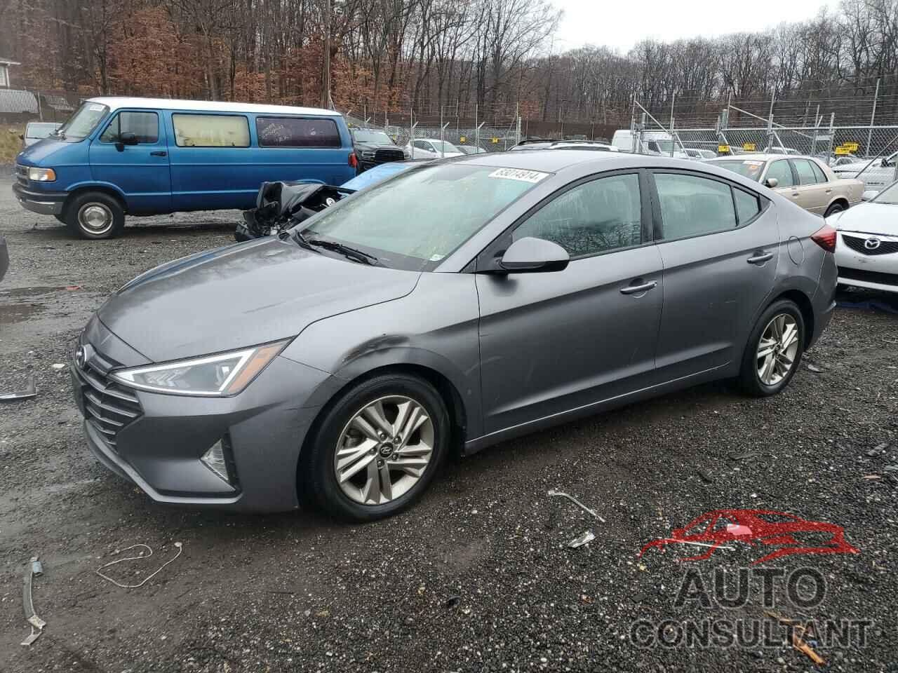 HYUNDAI ELANTRA 2019 - 5NPD84LF1KH411754
