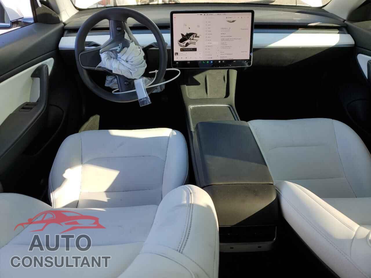 TESLA MODEL 3 2021 - 5YJ3E1EB3MF876082