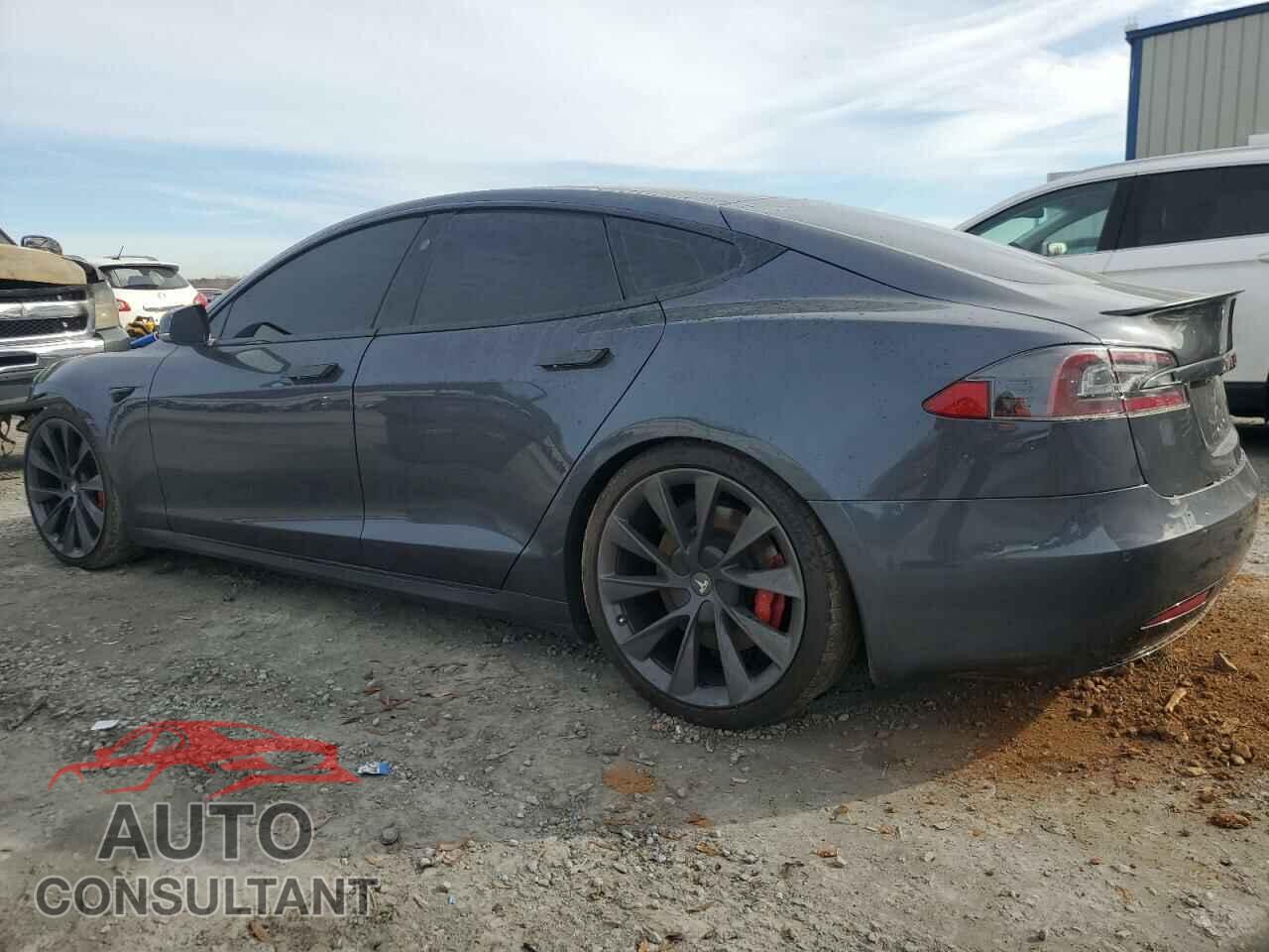 TESLA MODEL S 2018 - 5YJSA1E40JF243902