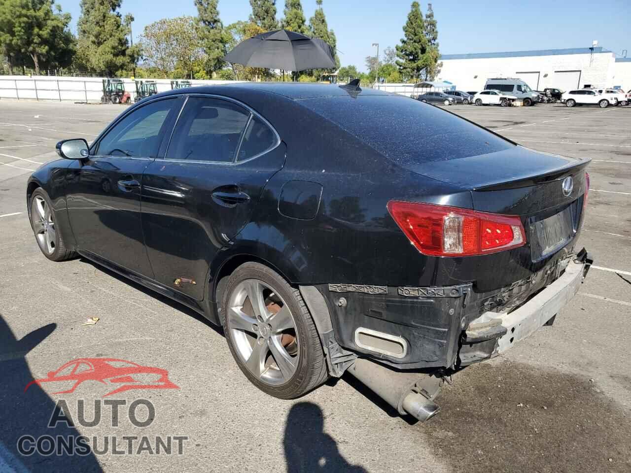 LEXUS IS 2011 - JTHBF5C28B5152940