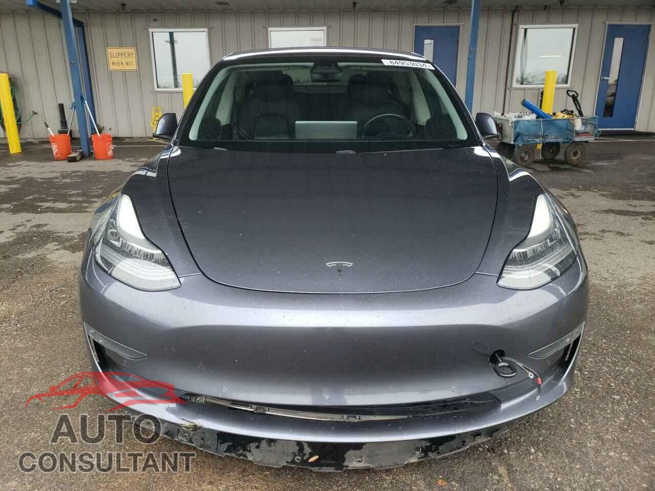 TESLA MODEL 3 2017 - 5YJ3E1EA6HF000930