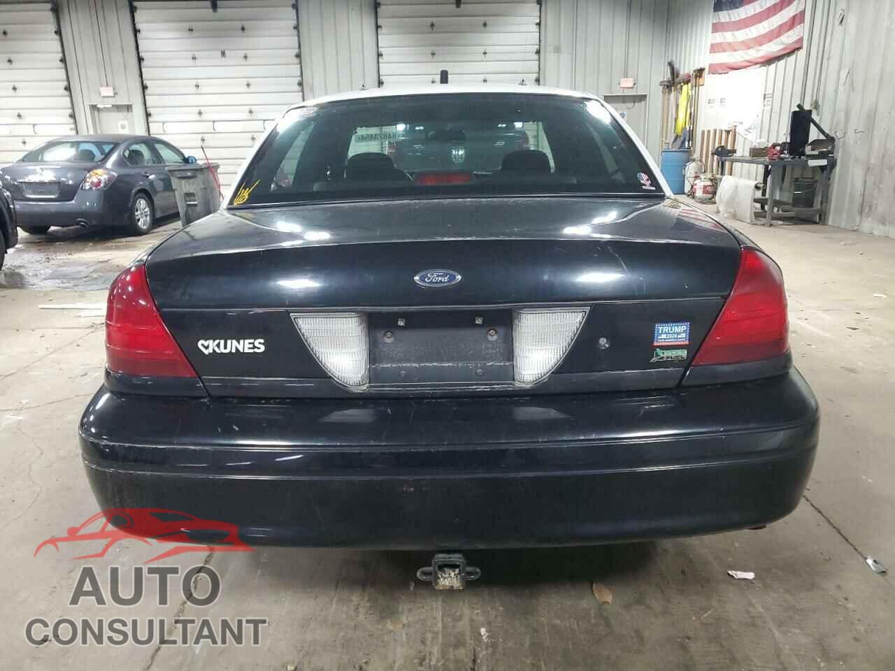 FORD CROWN VIC 2010 - 2FABP7BVXAX143682