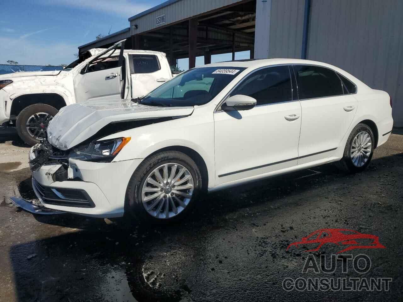 VOLKSWAGEN PASSAT 2017 - 1VWBT7A31HC027507