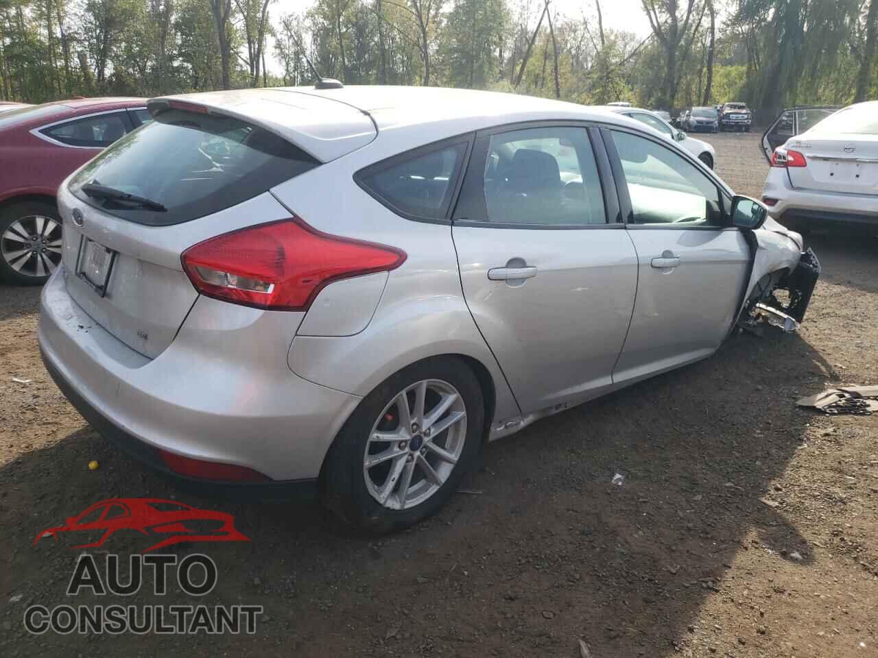 FORD FOCUS 2018 - 1FADP3K20JL252317